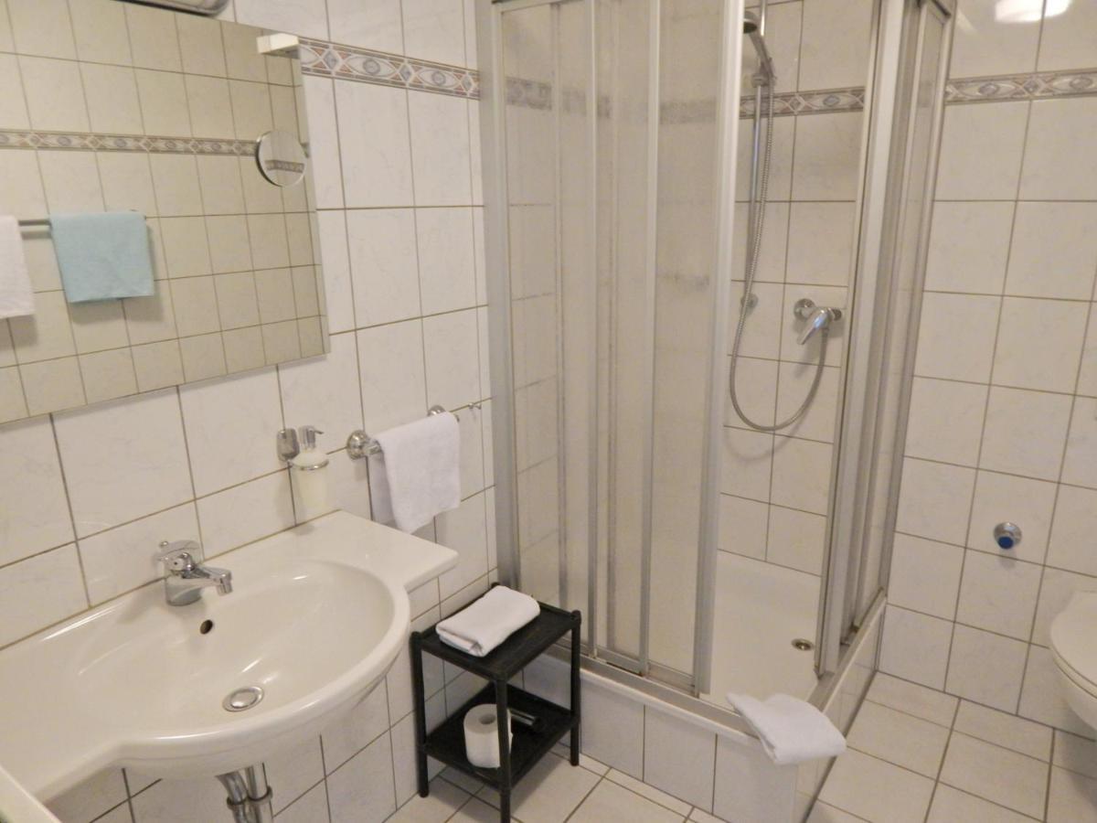 Hotel Garni Am Brunnenplatz Gerolstein Extérieur photo