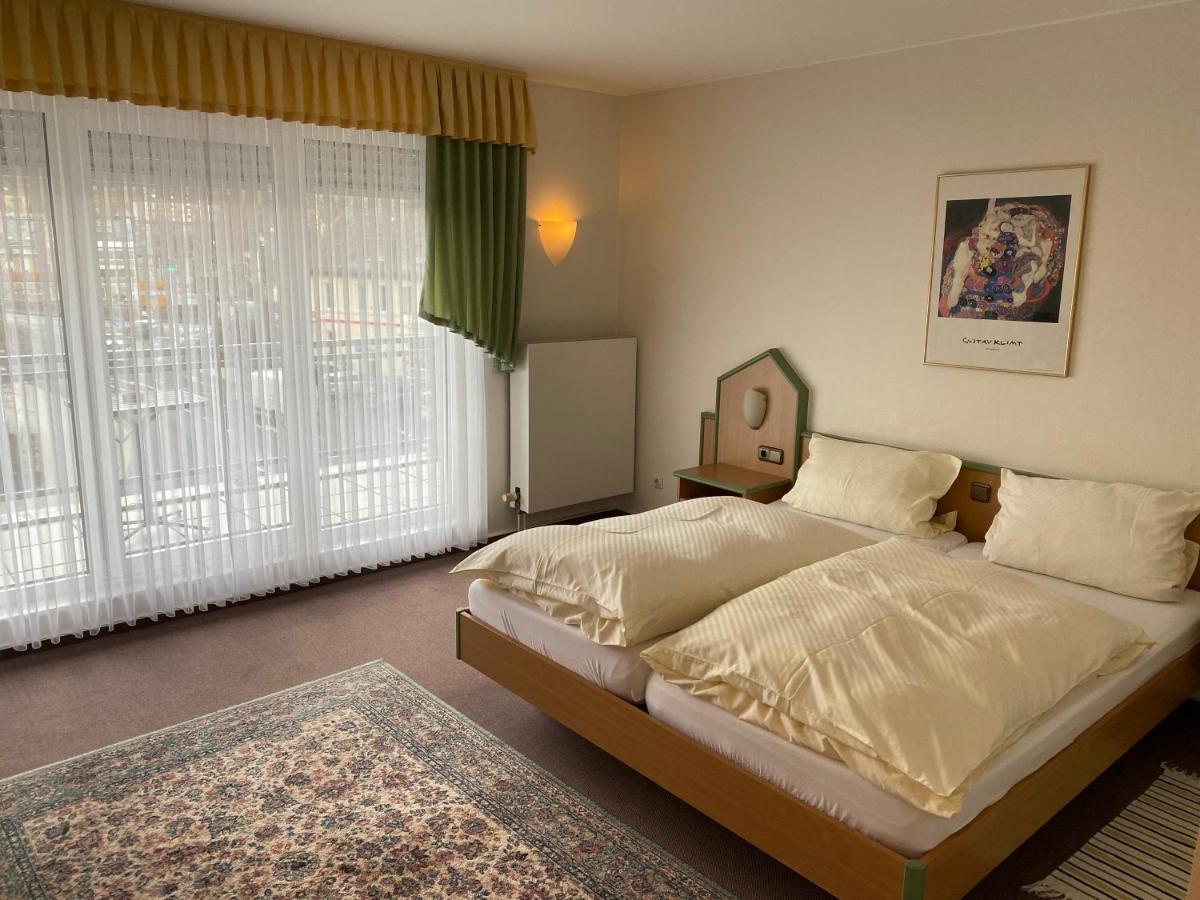 Hotel Garni Am Brunnenplatz Gerolstein Extérieur photo