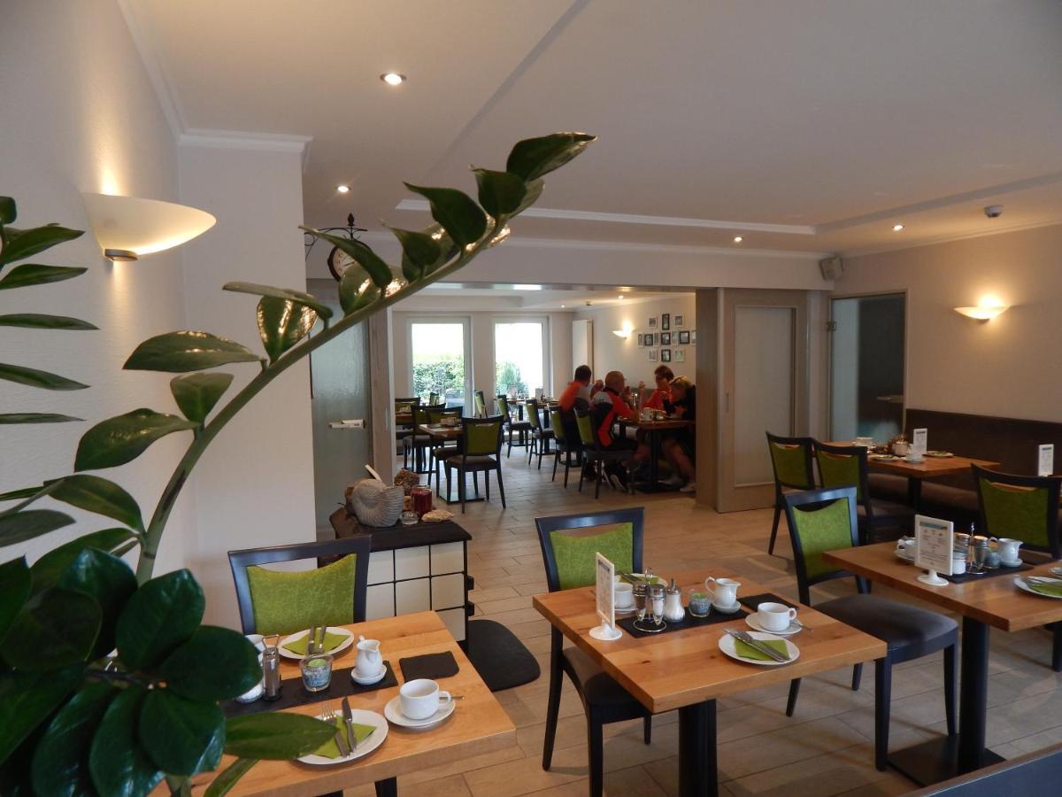 Hotel Garni Am Brunnenplatz Gerolstein Extérieur photo