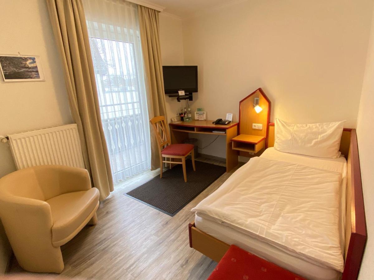Hotel Garni Am Brunnenplatz Gerolstein Extérieur photo